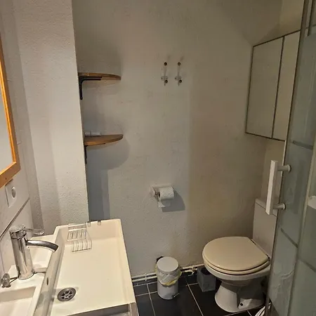 Studio Cabine A 150m De La Plage De Nauzan Avec Terrasse Et Parking, - Fr-1-550-70 Appartement *