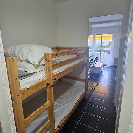 Studio Cabine A 150m De La Plage De Nauzan Avec Terrasse Et Parking, - Fr-1-550-70 Appartement