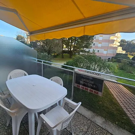 Studio Cabine A 150m De La Plage De Nauzan Avec Terrasse Et Parking, - Fr-1-550-70 Appartement *