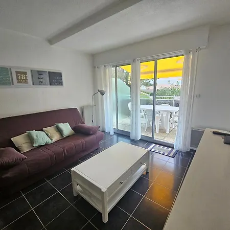 Studio Cabine A 150m De La Plage De Nauzan Avec Terrasse Et Parking, - Fr-1-550-70 Vaux-sur-Mer
